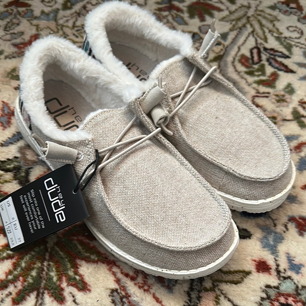 NWT hey dude WENDY in Funk Wool Beige